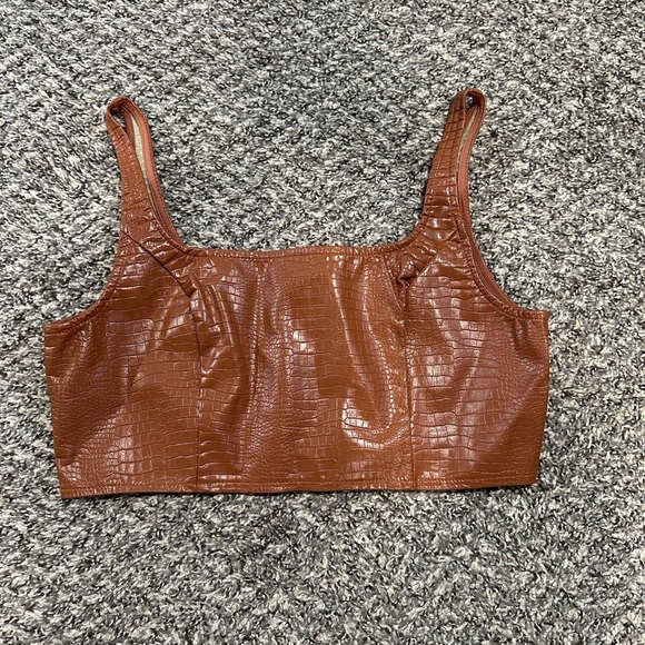 Snakeskin crop top - Picture 1 of 3